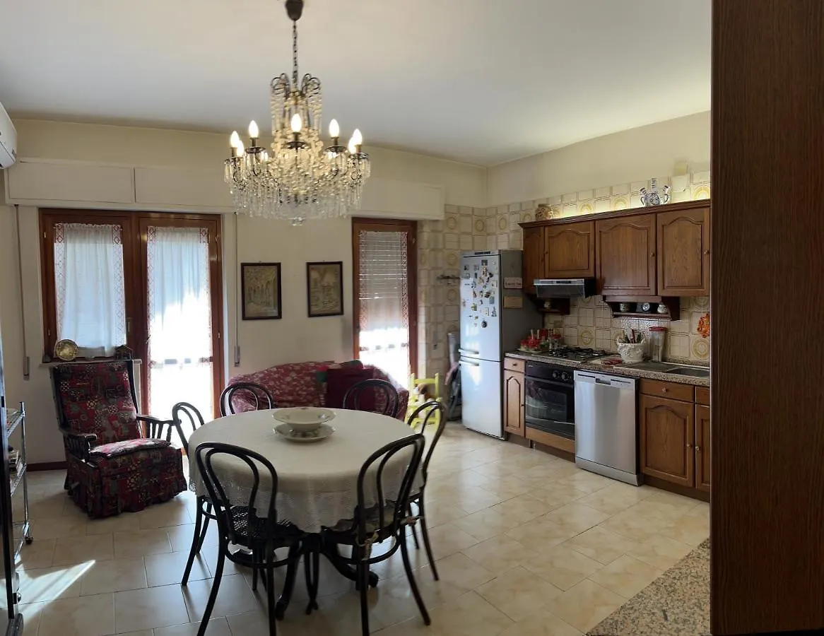 Holiday & House - Imparato Palermo Centro Politeama 0*,  Italy