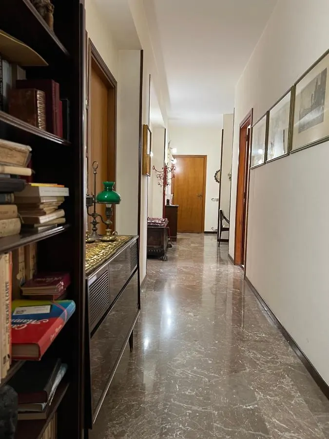 Holiday & House - Imparato Palermo Centro Politeama 0*,  Italy